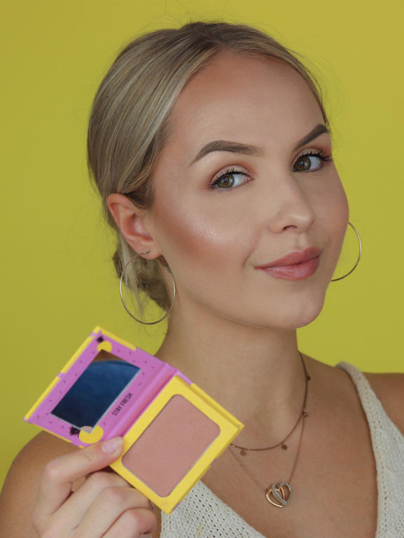 FRUITY BEAUTY STROBING POWDER & TROPICAL TAN BRONZING AND CONTOURING POWDER & POWDER BLUSH SET